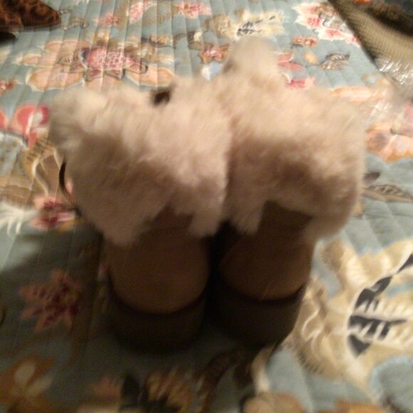 Union Bay Fur Boots Size 8.5 M - Picture 3 of 5